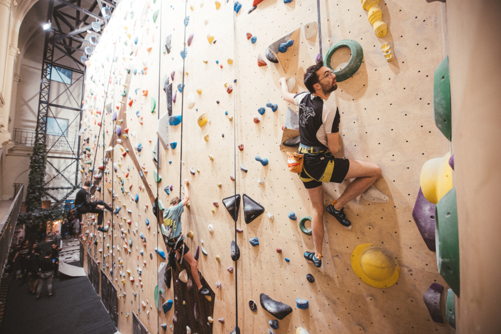 Climbing District - Salle d'escalade à Paris - Saint-Lazare ©Arthur Delicque