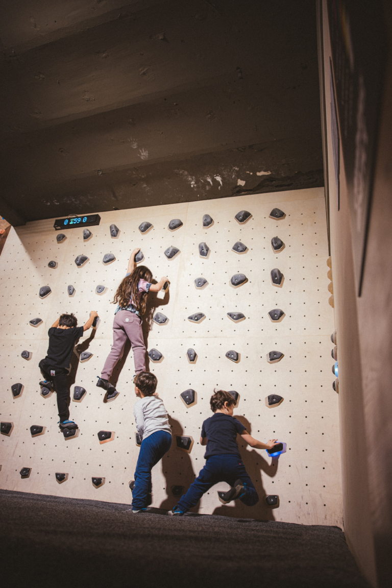 Climbing District - Salle d'escalade à Paris - Batignolles ©Arthur Delicque