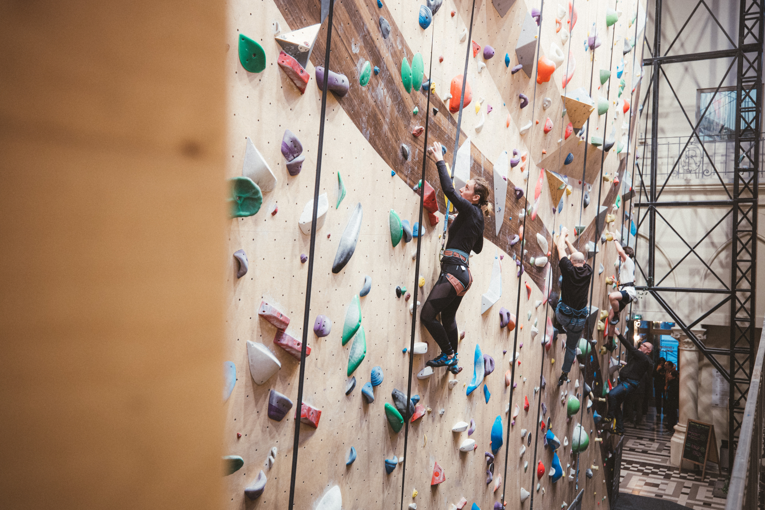 Climbing District - Salle d'escalade à Paris - Saint-Lazare©Arthur Delicque
