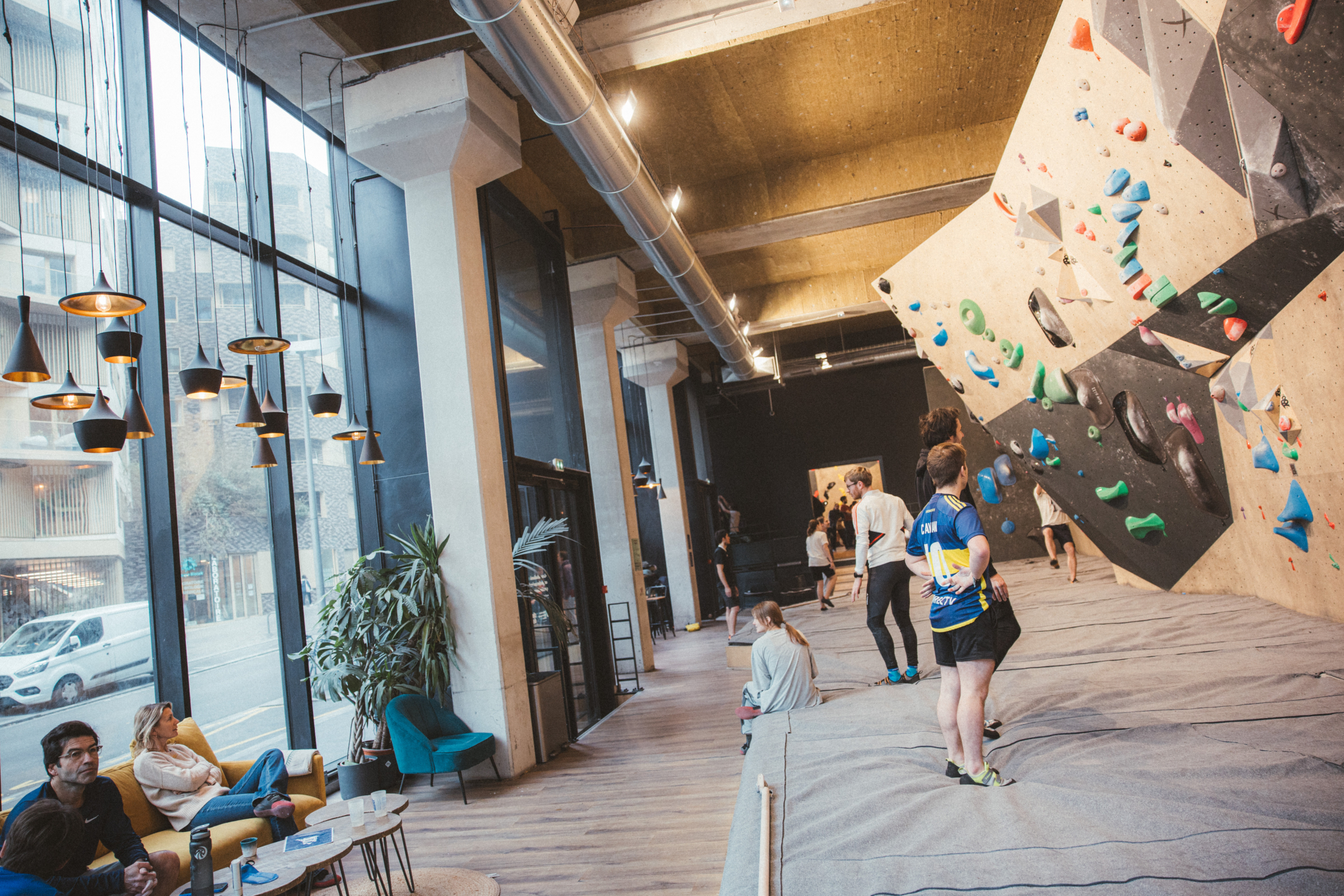 Climbing District Batignolles - Le fronton de compétition
