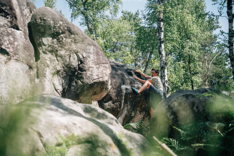 CLIMBING-DISTRICT-FONTAINEBLEAU-©-2023-AURELE-BREMOND