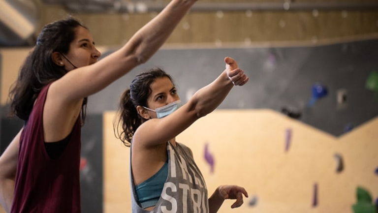 Cours escalade entre amis - Climbing District