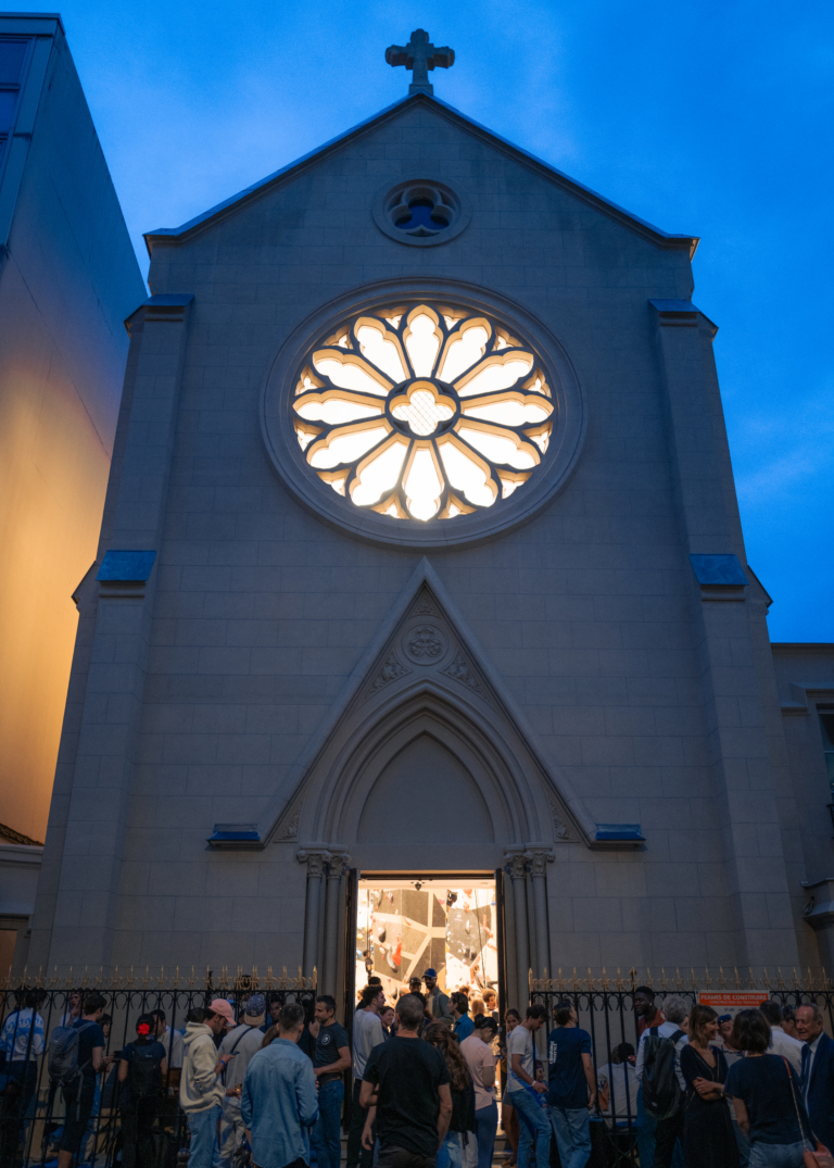 Climbing District - Sèvres-Lecourbes - La façade de l'église