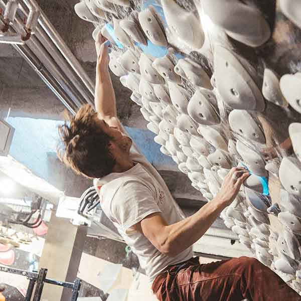 La Kilter Board Legend, le nouveau contest d'escalade à Paris par Climbing District