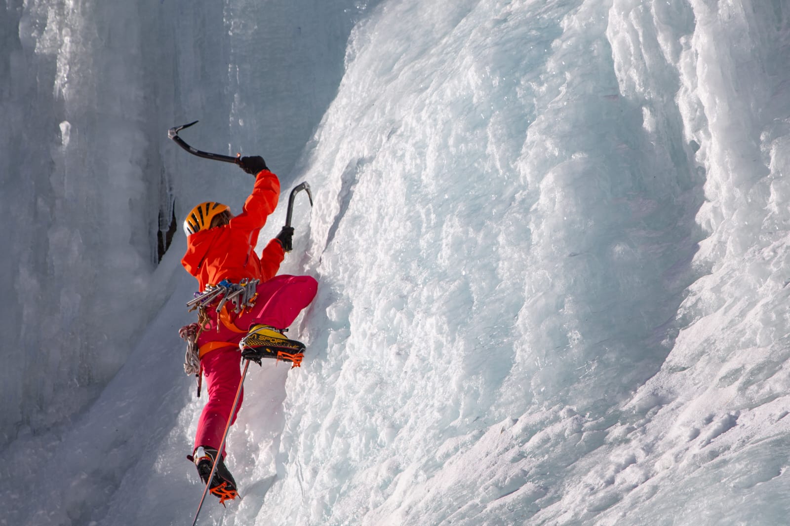 Isabelle Santpire - Climbing District x Arc'Teryx