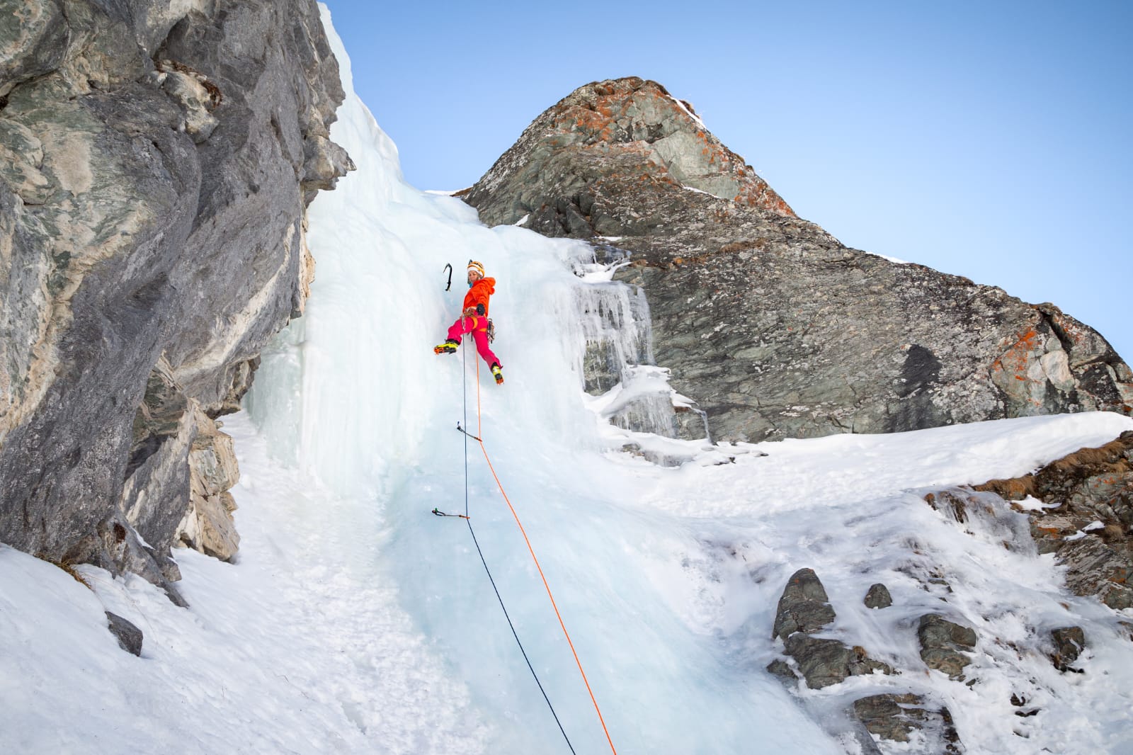 Isabelle Santpire - Climbing District x Arc'Teryx