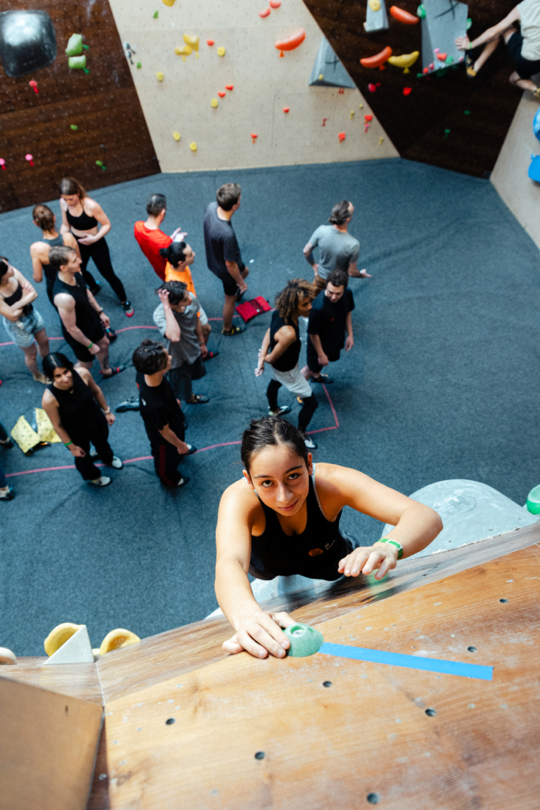 Team Building sur mesure pour l'entreprise - Climbing District, image size:768x1152