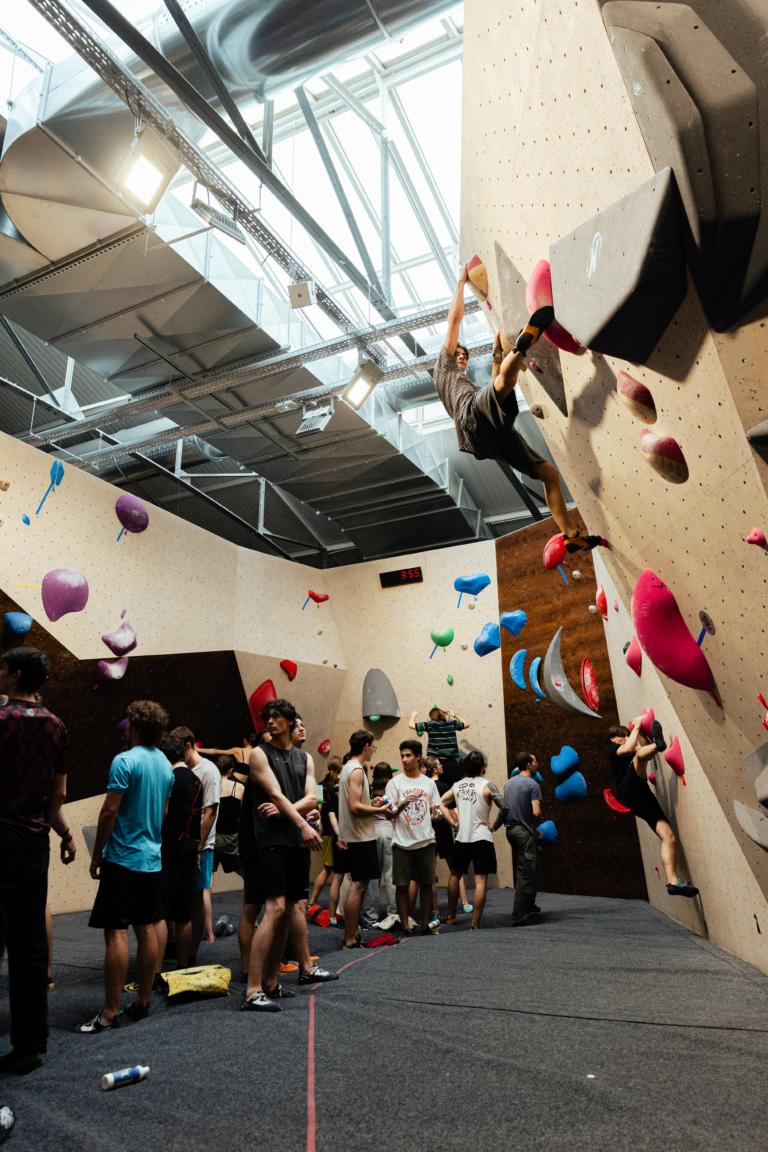 Climbing District - Pont de Neuilly