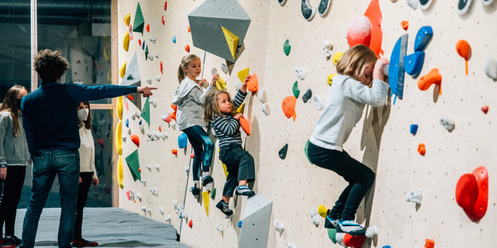 Stages vacances escalade en matinée pour les enfants Climbing District